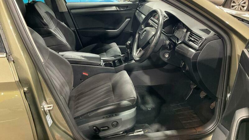 Used Skoda Superb 2017 for sale - 76559669: Photo 10