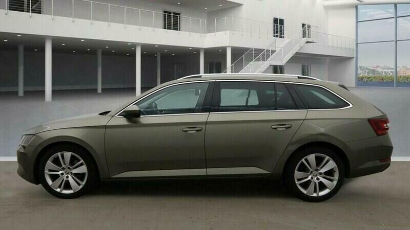 Used Skoda Superb 2017 for sale - 76559669: Photo 7