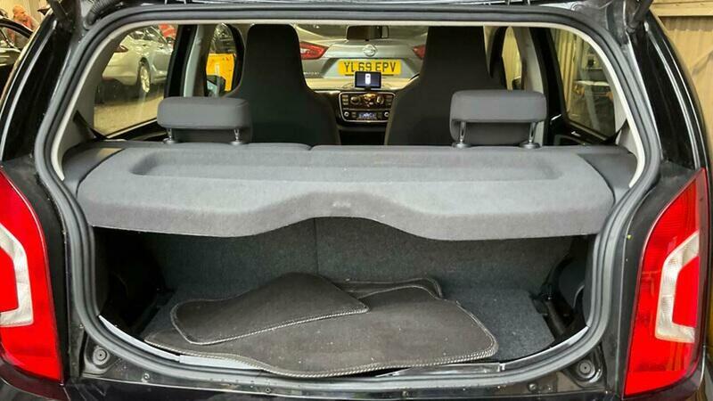 Used Volkswagen up! 2014 for sale - 76559676: Photo 8