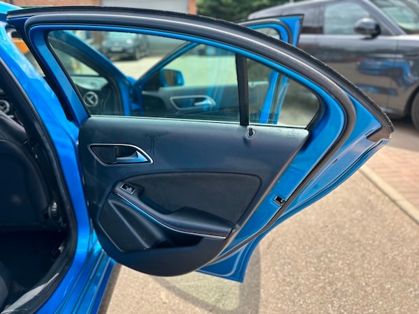 Used Mercedes-Benz A-Class 2014 for sale - 76323850: Photo 31