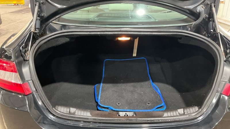 Used Jaguar XF 2010 for sale - 76380214: Photo 8