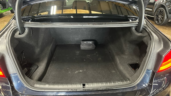 Used BMW 5 Series 2018 for sale - 76323868: Photo 8