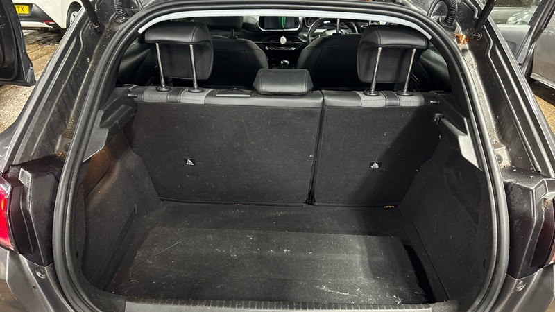 Used Peugeot 208 2021 for sale - 76821380: Photo 6