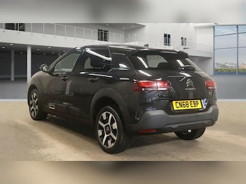 Used Citroen C4 Cactus 2018 for sale - 76605379: Photo