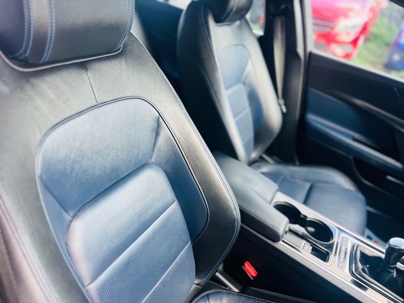 Used Jaguar XE 2016 for sale - 76665884: Photo 19