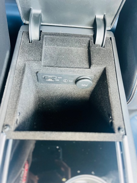 Used Jaguar XE 2016 for sale - 76665884: Photo 21