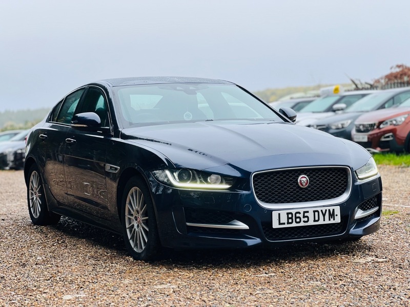 Used Jaguar XE 2016 for sale - 76665884: Photo 3