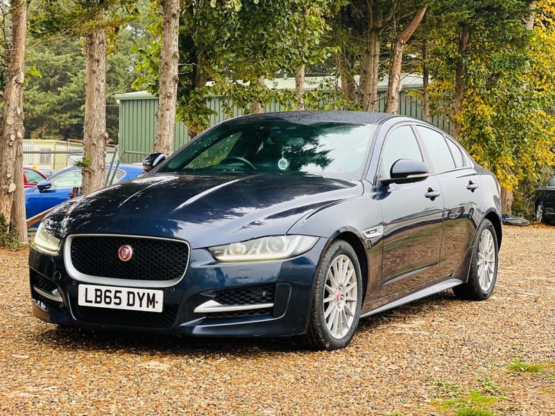 Used Jaguar XE 2016 for sale - 76665884: Photo 4