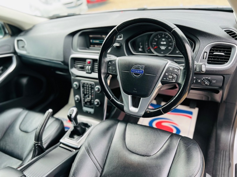Used Volvo V40 2014 for sale - 76304566: Photo 21