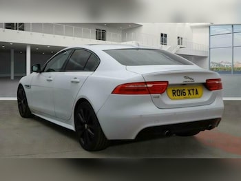 Used Jaguar XE 2016 for sale - 75336591: Photo