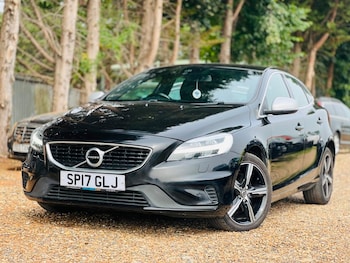 Used Volvo V40 2017 for sale - 75462431: Photo