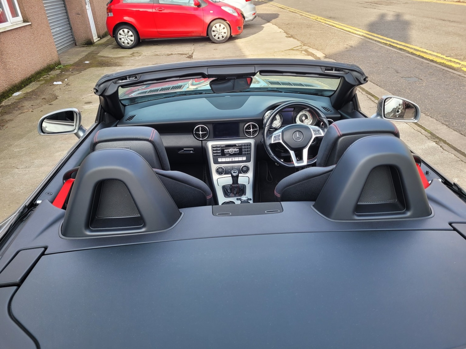 Used Mercedes-Benz SLK 2011 for sale - 77891624: Photo 18