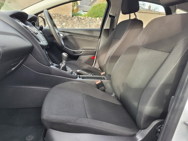 Used Ford Focus 2015 for sale - 76237262: Photo 12