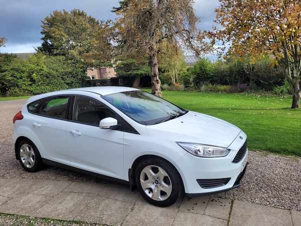 Used Ford Focus 2015 for sale - 76237262: Photo 2