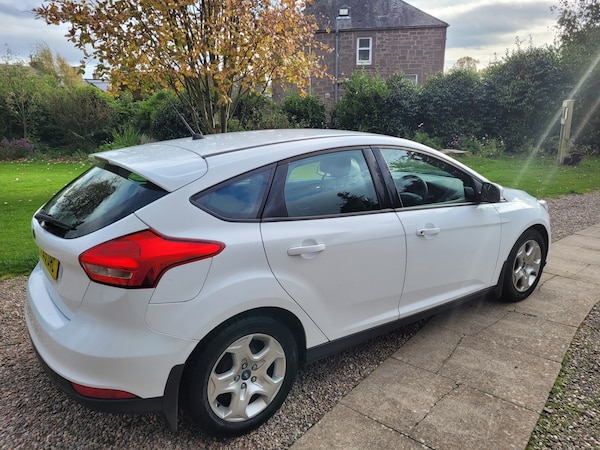 Used Ford Focus 2015 for sale - 76237262: Photo 4
