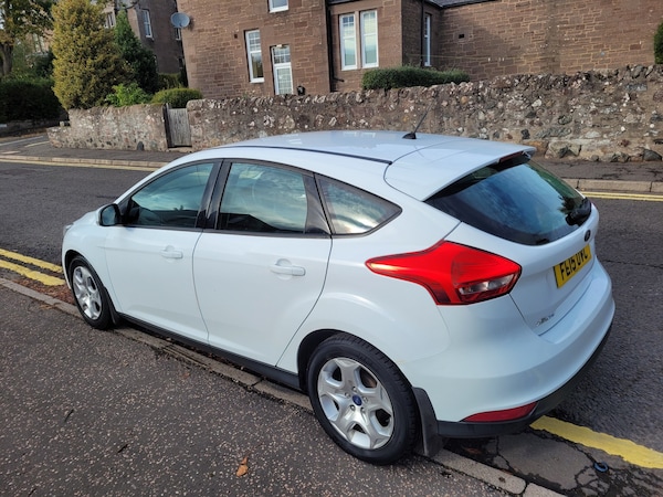 Used Ford Focus 2015 for sale - 76237262: Photo 9