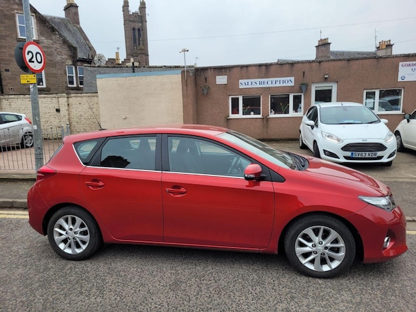 Used Toyota Auris 2013 for sale - 75691838: Photo 1