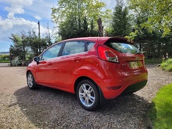 Used Ford Fiesta 2016 for sale - 78739510: Photo