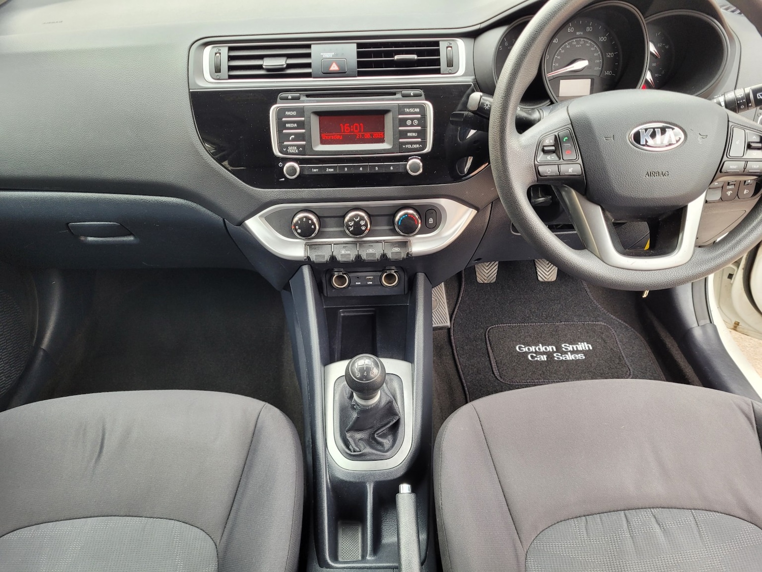 Used Kia Rio 2015 for sale - 76794256: Photo 9