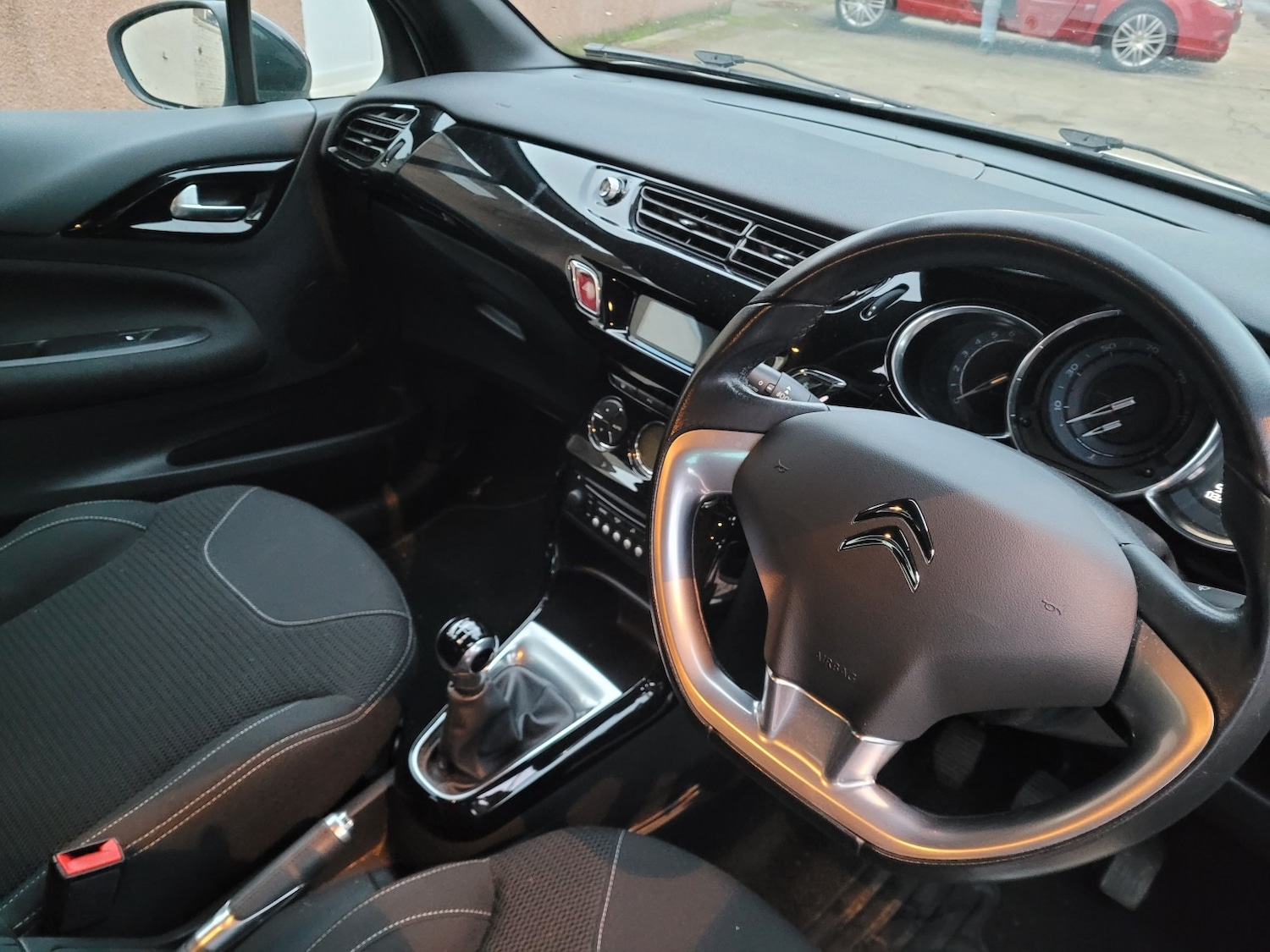 Used Citroen DS3 2014 for sale - 76643466: Photo 10