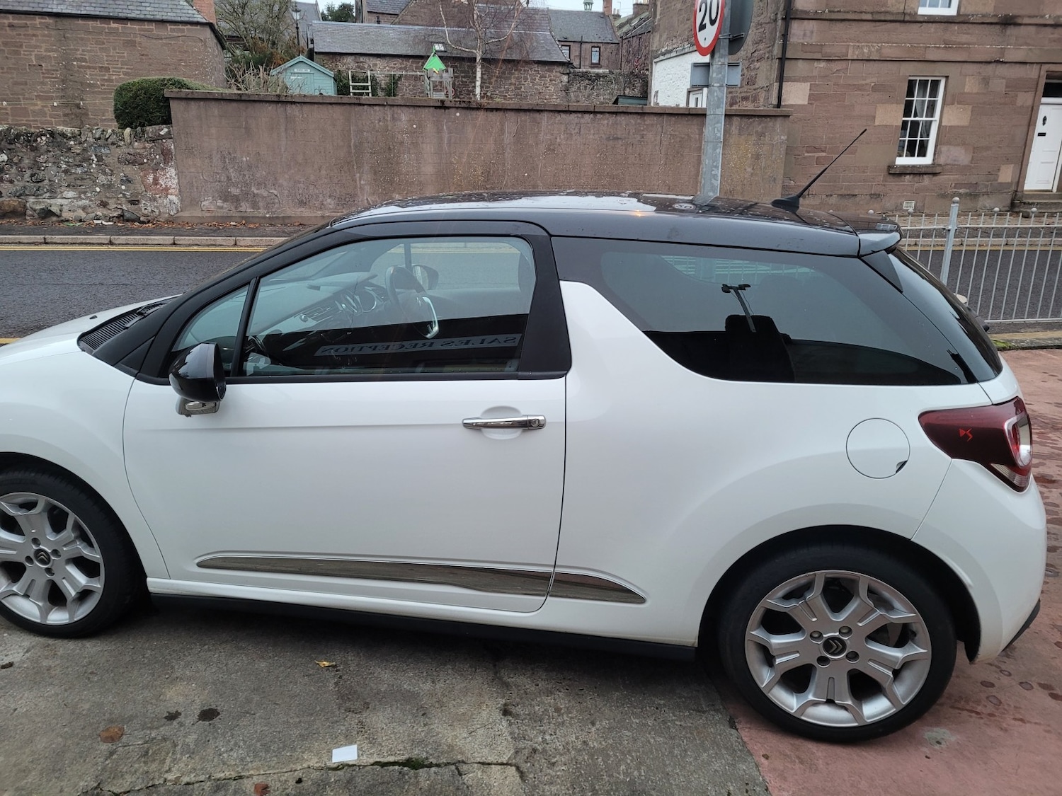 Used Citroen DS3 2014 for sale - 76643466: Photo 4