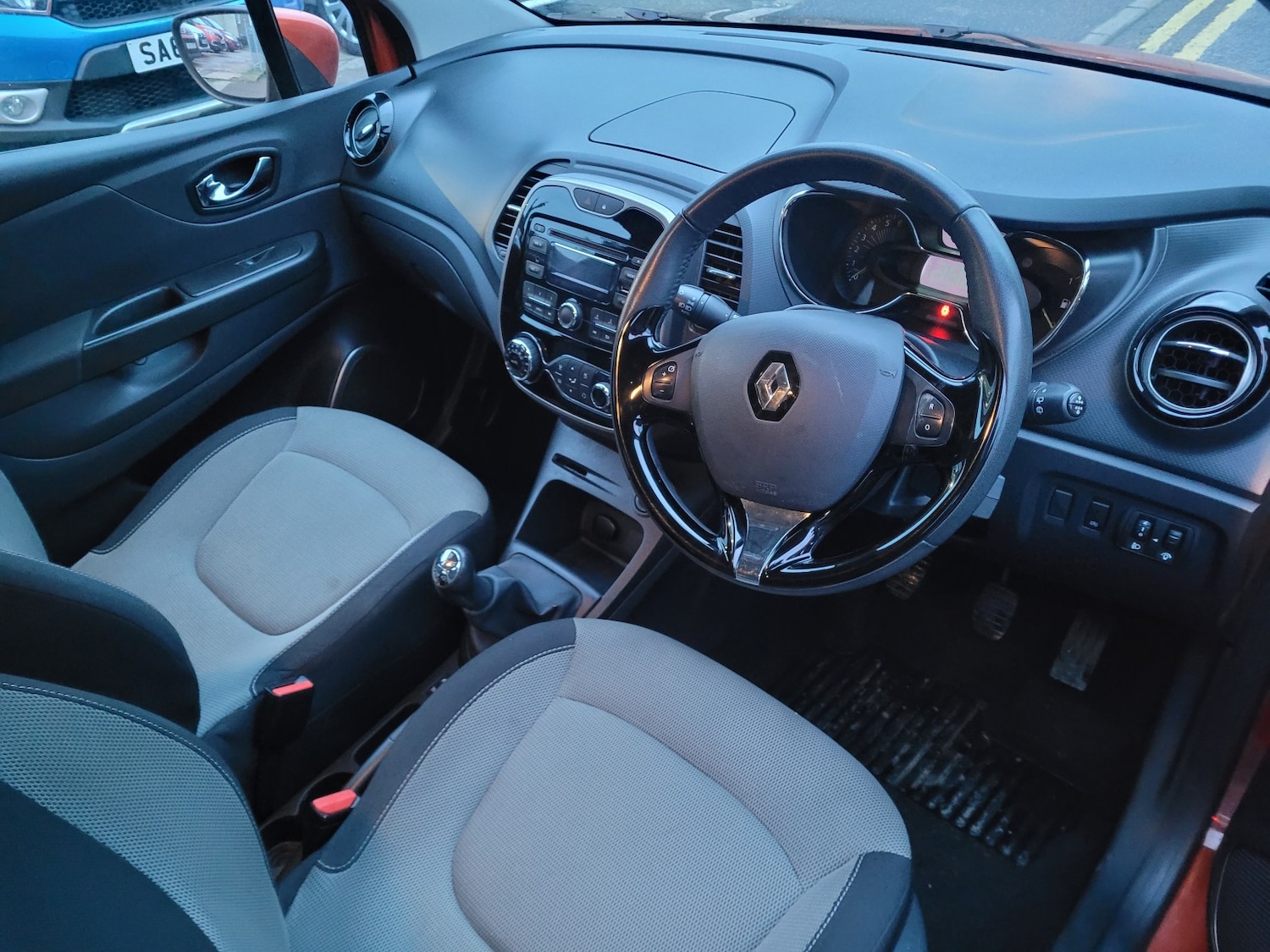 Used Renault Captur 2013 for sale - 77535975: Photo 9