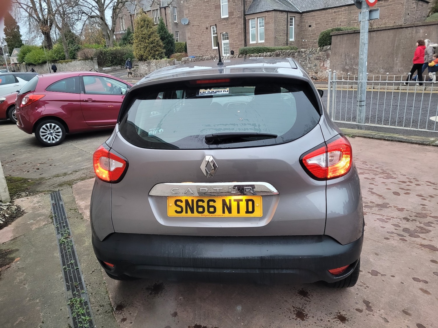 Used Renault Captur 2016 for sale - 76624431: Photo 2