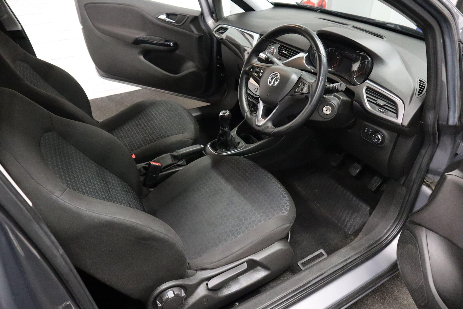 Used Vauxhall Corsa 2015 for sale - 77131446: Photo 11