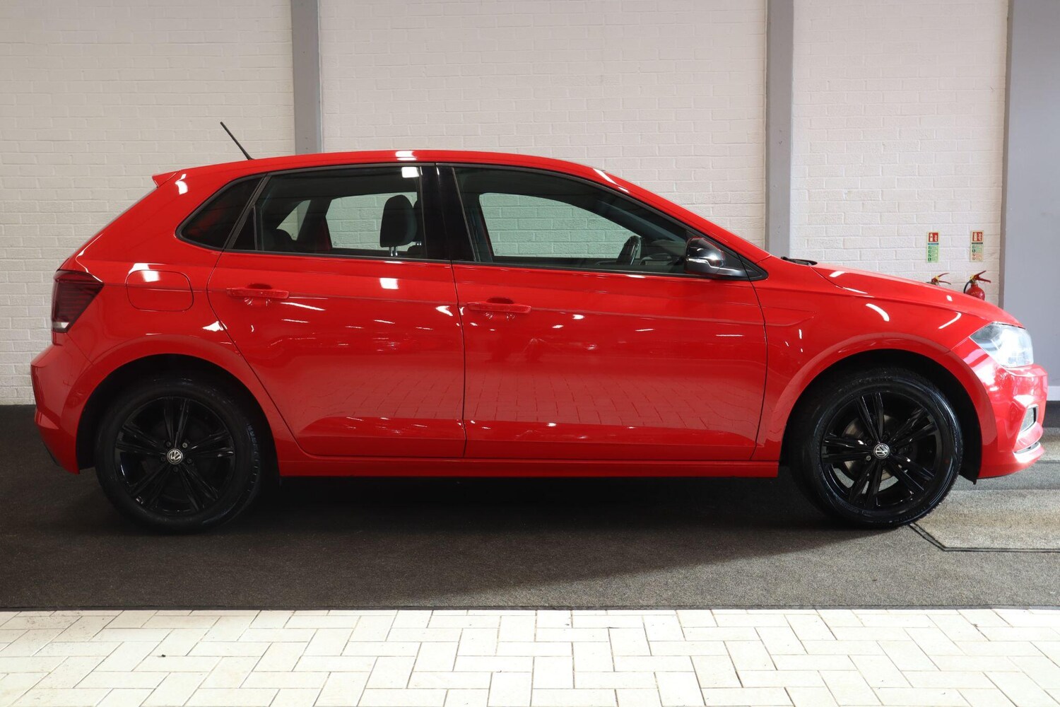 Used Volkswagen Polo 2019 for sale - 76239617: Photo 8