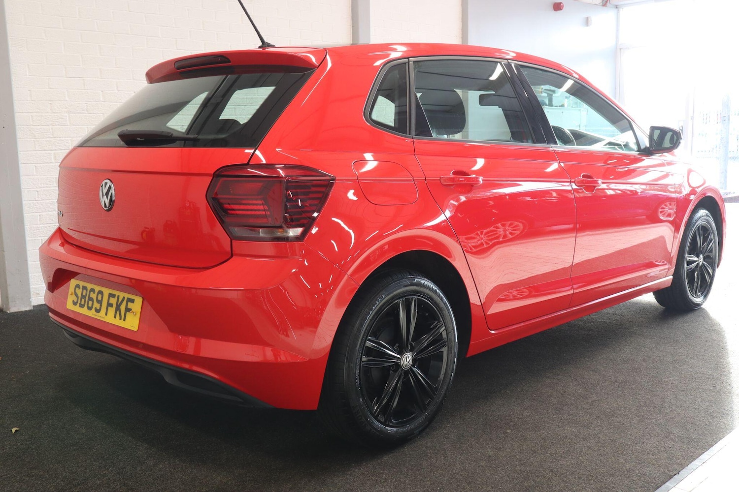 Used Volkswagen Polo 2019 for sale - 76239617: Photo 9