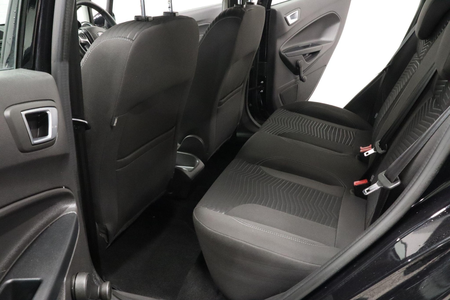 Used Ford Fiesta 2015 for sale - 77109690: Photo 16