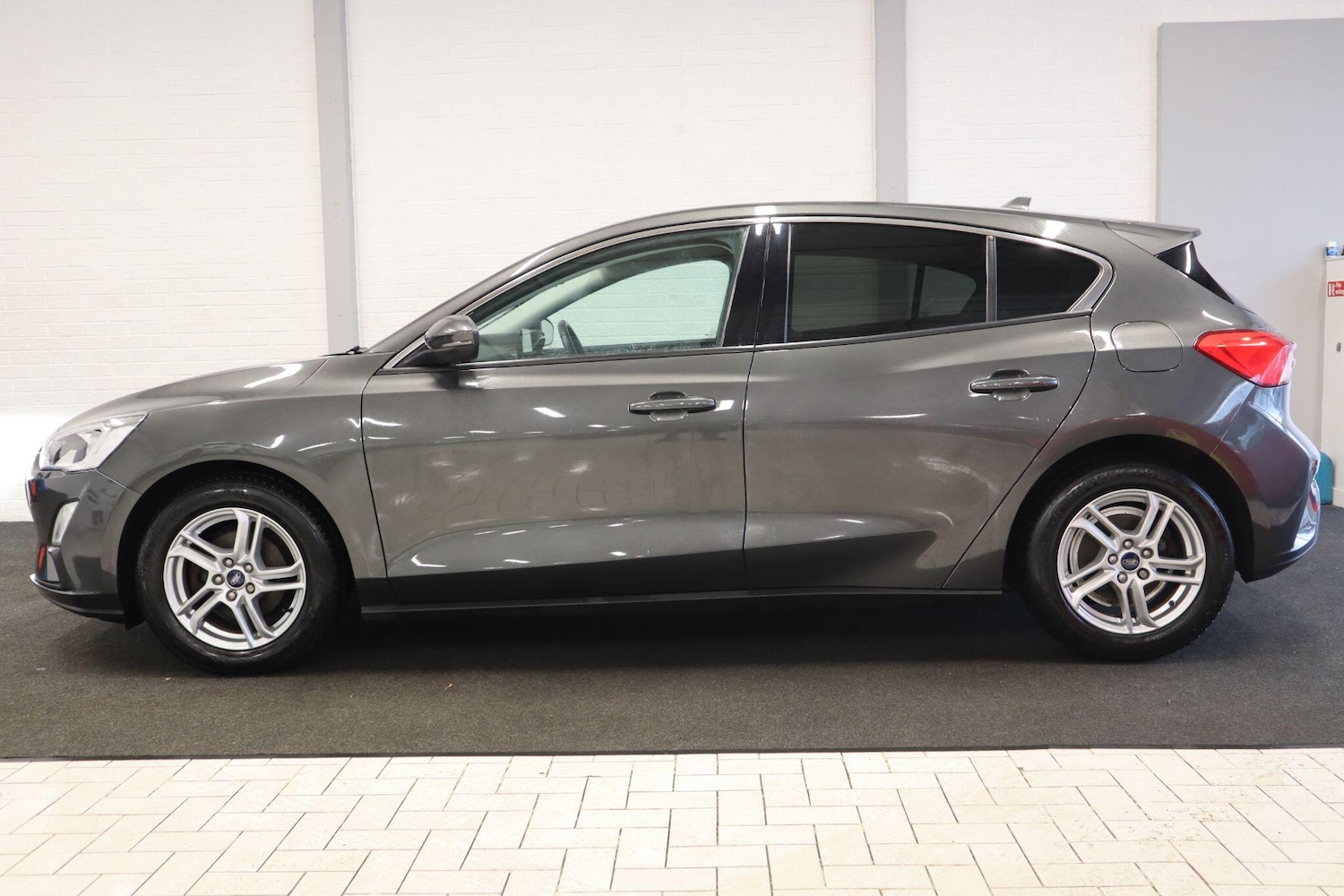 Used Ford Focus for sale - 76727650: Photo 3