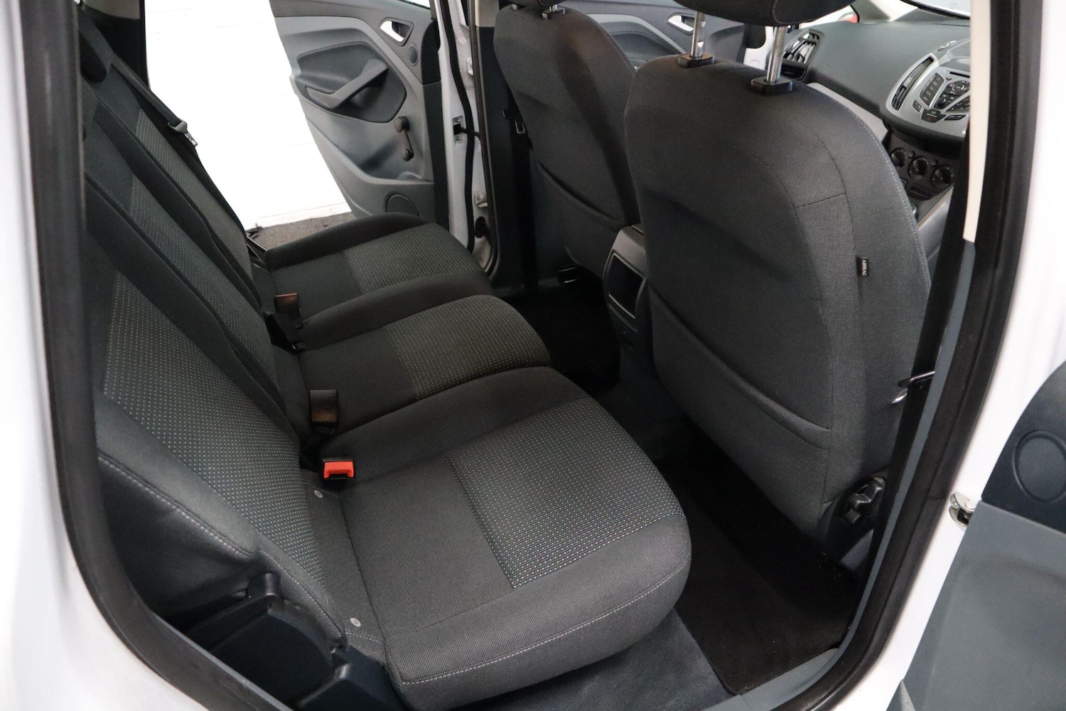 Used Ford C-Max 2015 for sale - 77230233: Photo 15