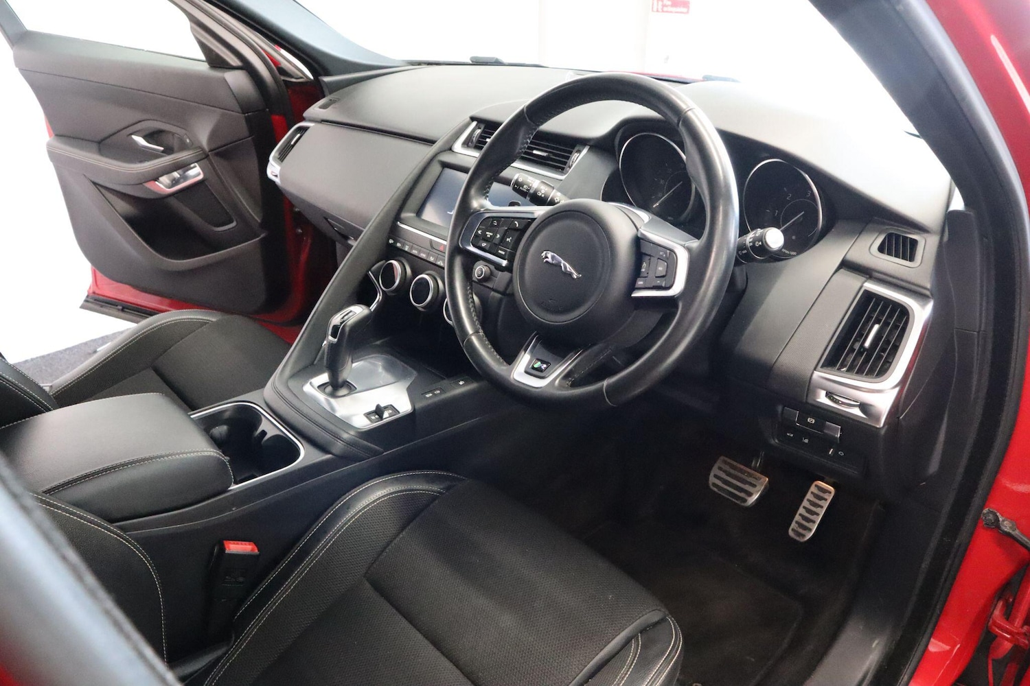 Used Jaguar E-Pace for sale - 77969783: Photo 13