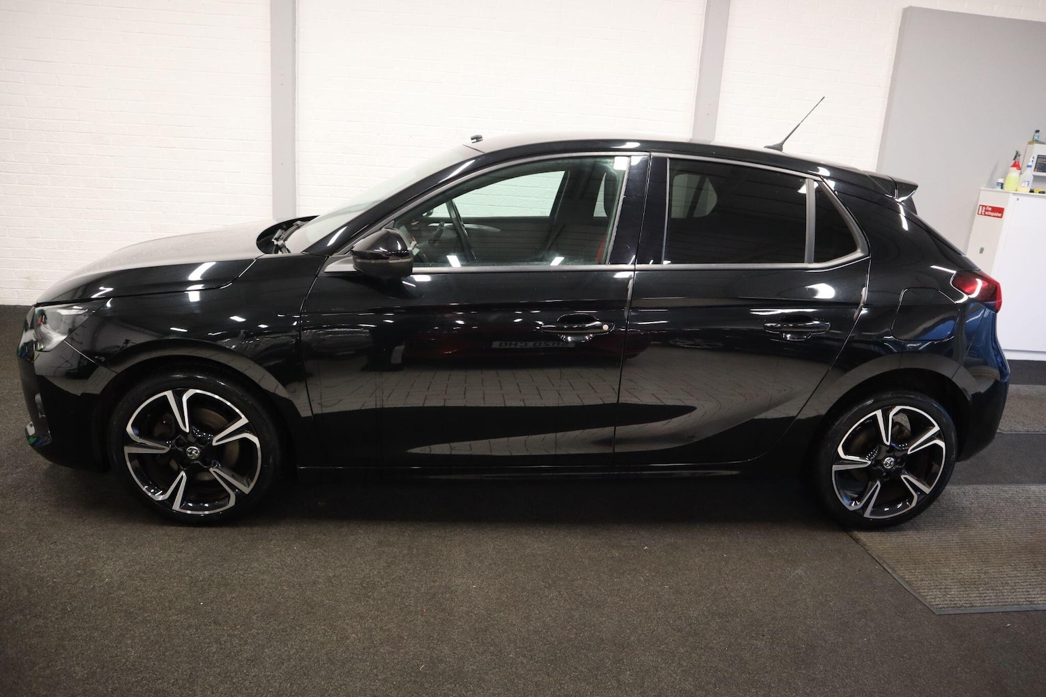 Used Vauxhall Corsa 2021 for sale - 76824576: Photo 3