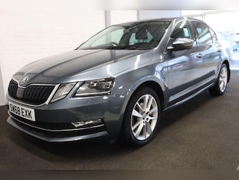 Used Skoda Octavia 2018 for sale - 77807688: Photo