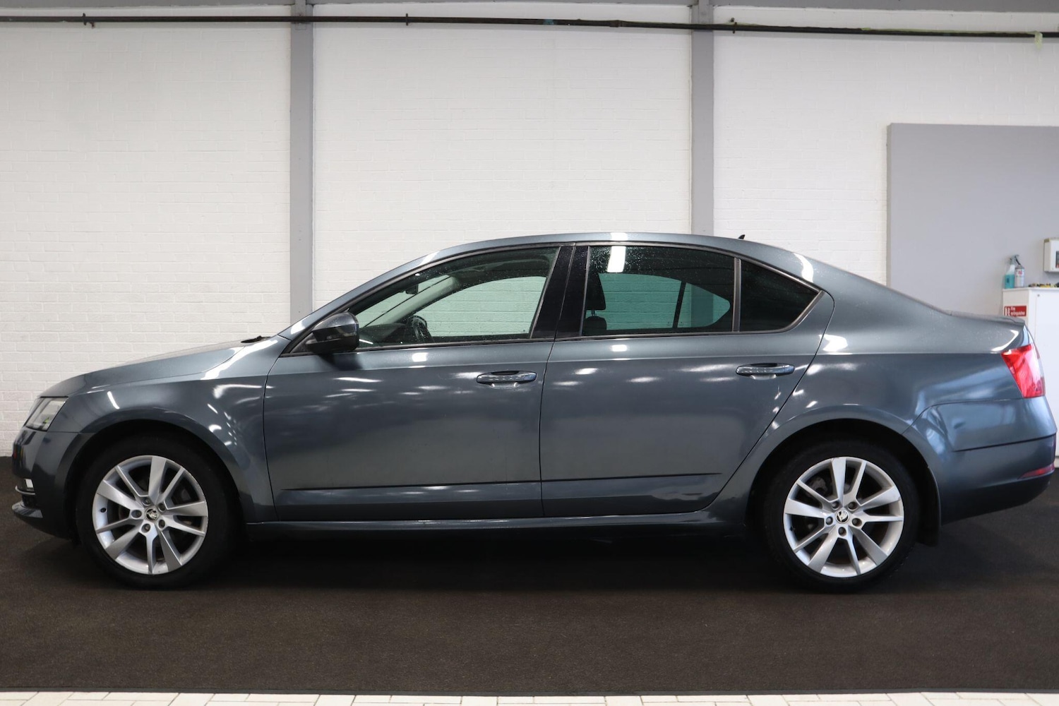 Used Skoda Octavia for sale - 77807688: Photo 3