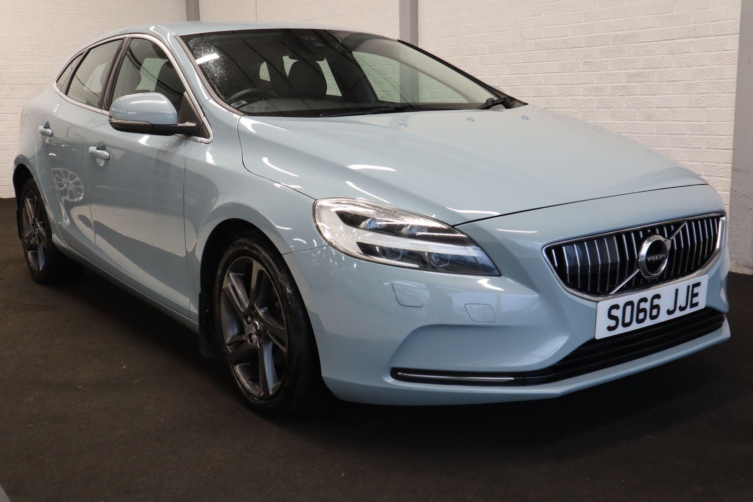 Used Volvo V40 2016 for sale - 77386293: Photo 7