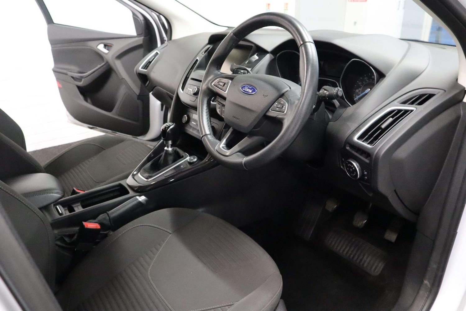 Used Ford Focus 2016 for sale - 77344019: Photo 11