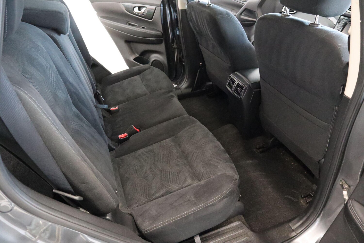 Used Nissan X-Trail for sale - 78116141: Photo 15