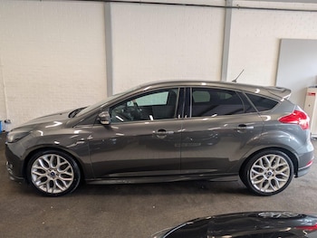 Used Ford Focus 2017 for sale - 78891474: Photo