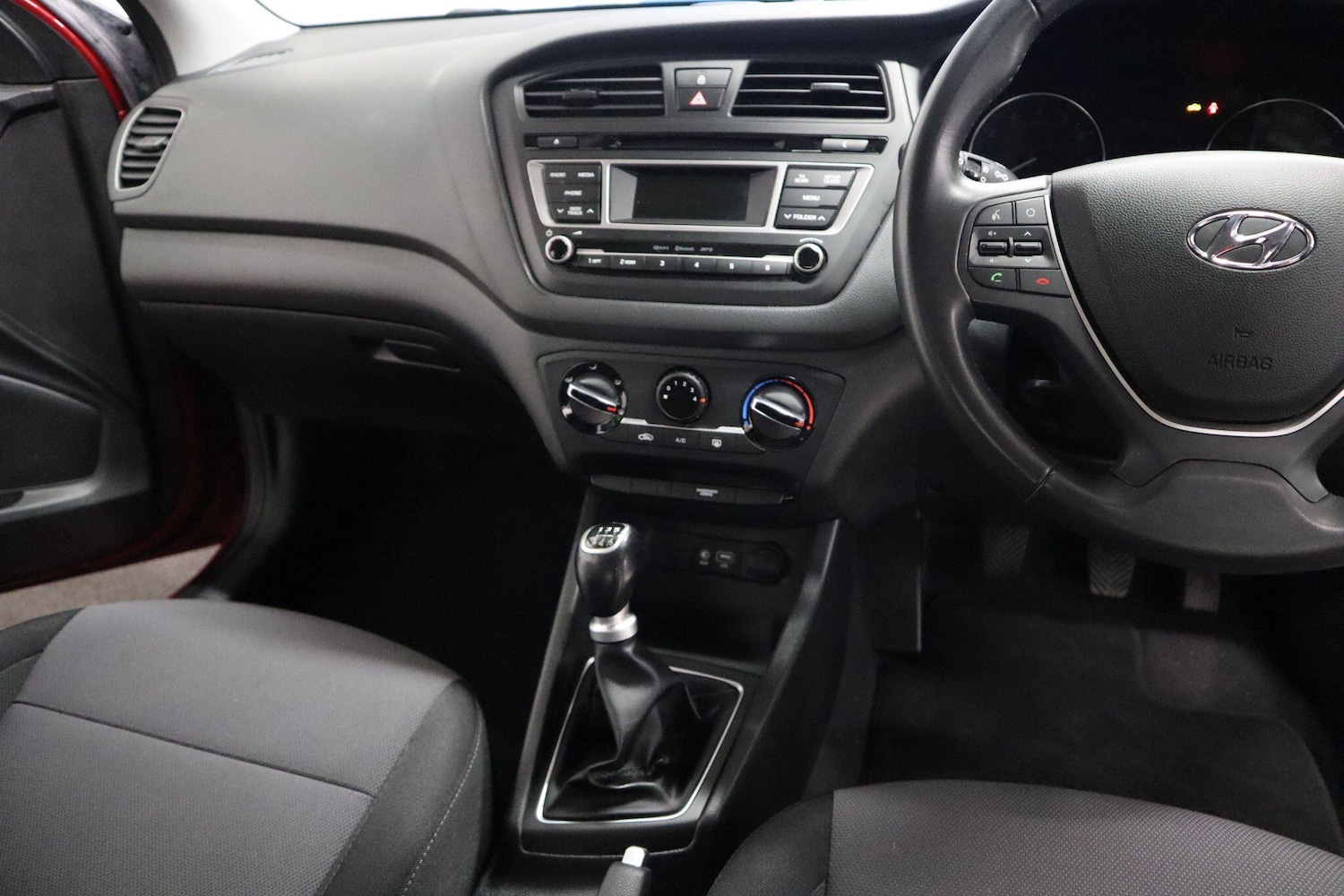 Used Hyundai i20 2018 for sale - 76964363: Photo 13