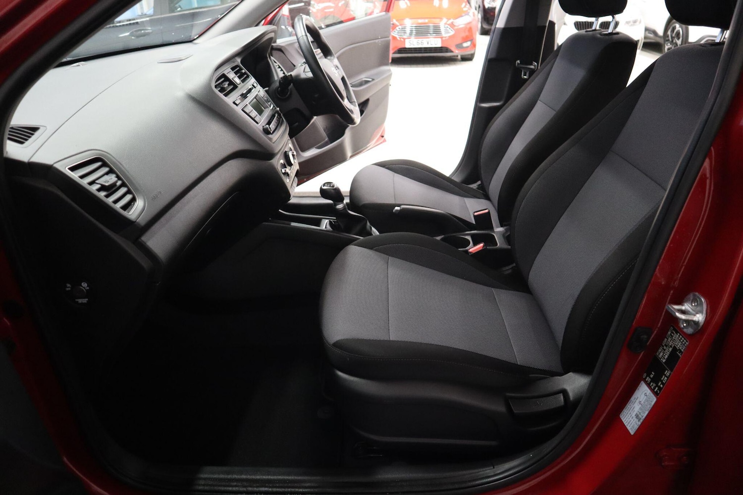 Used Hyundai i20 2018 for sale - 76964363: Photo 19