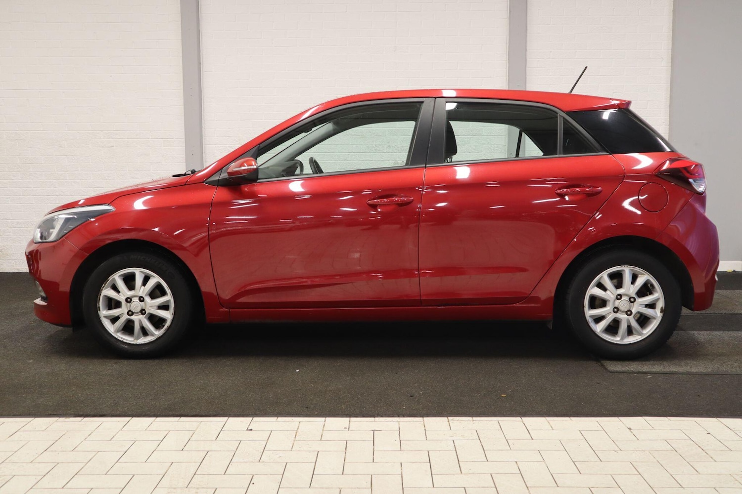 Used Hyundai i20 2018 for sale - 76964363: Photo 3