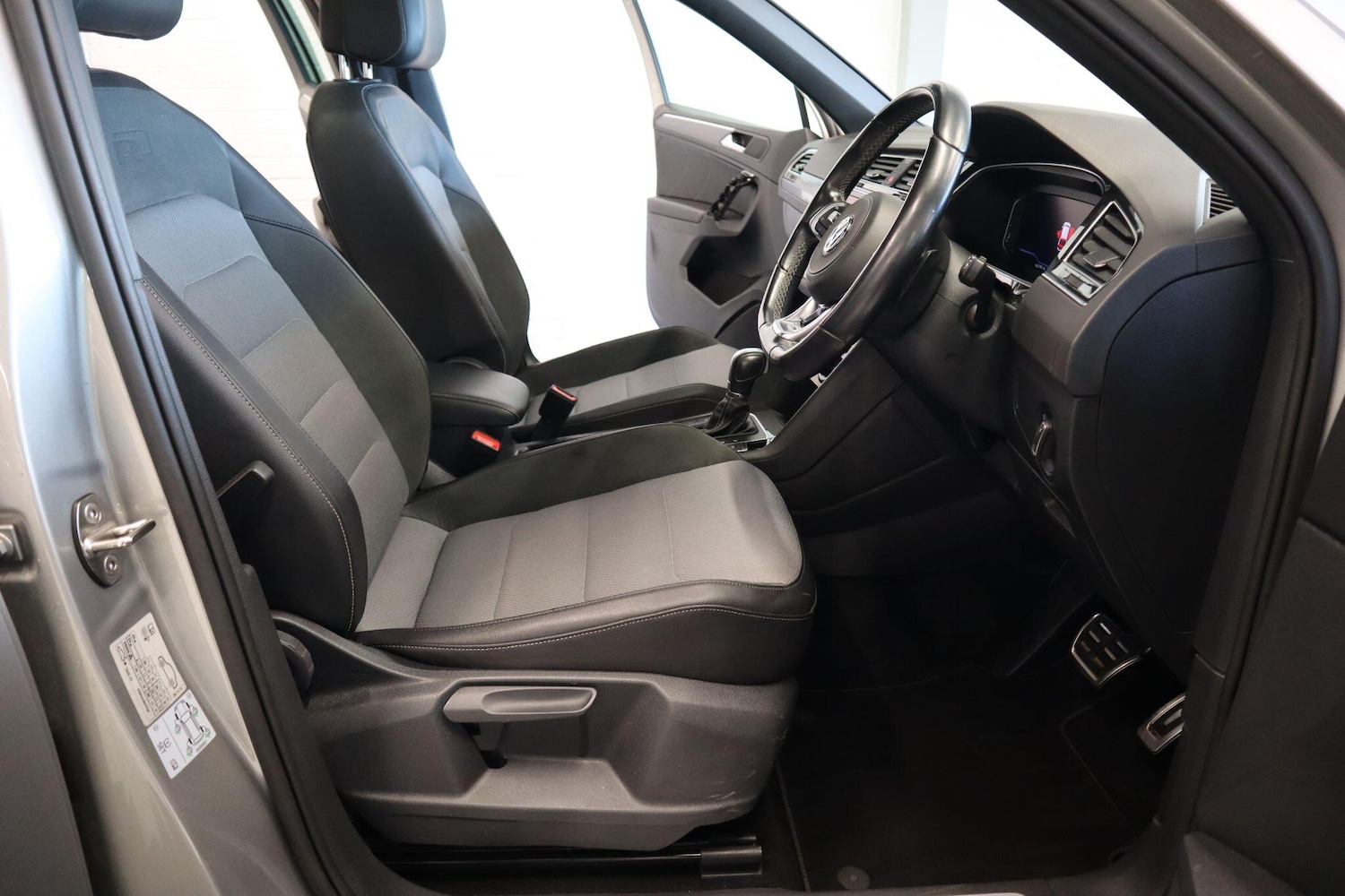 Used Volkswagen Tiguan for sale - 77575369: Photo 11