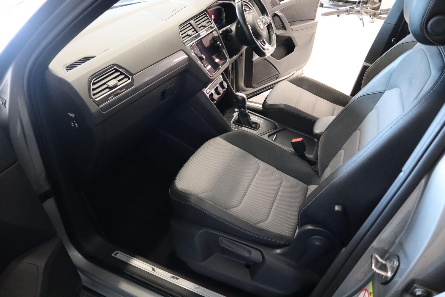 Used Volkswagen Tiguan for sale - 77575369: Photo 18