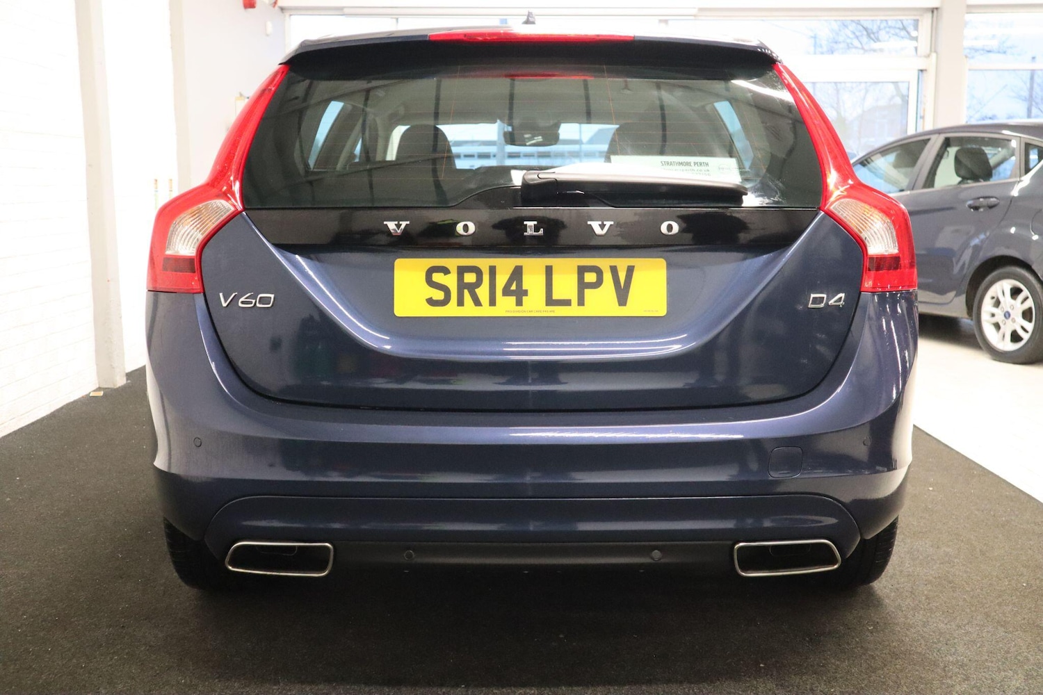 Used Volvo V60 2014 for sale - 77155663: Photo 10