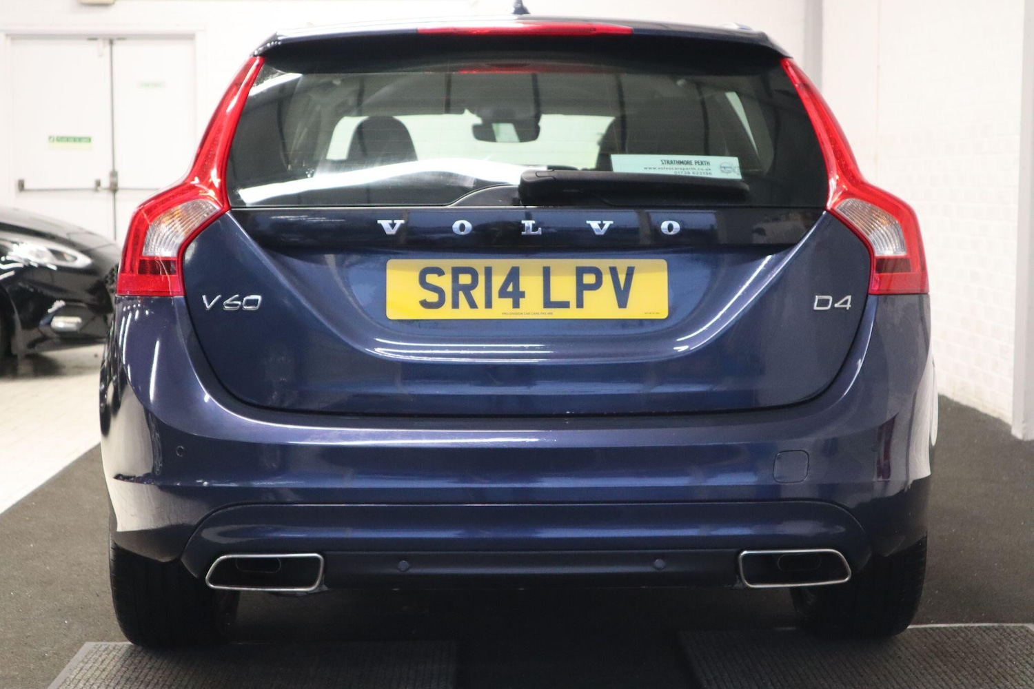 Used Volvo V60 2014 for sale - 77155663: Photo 5
