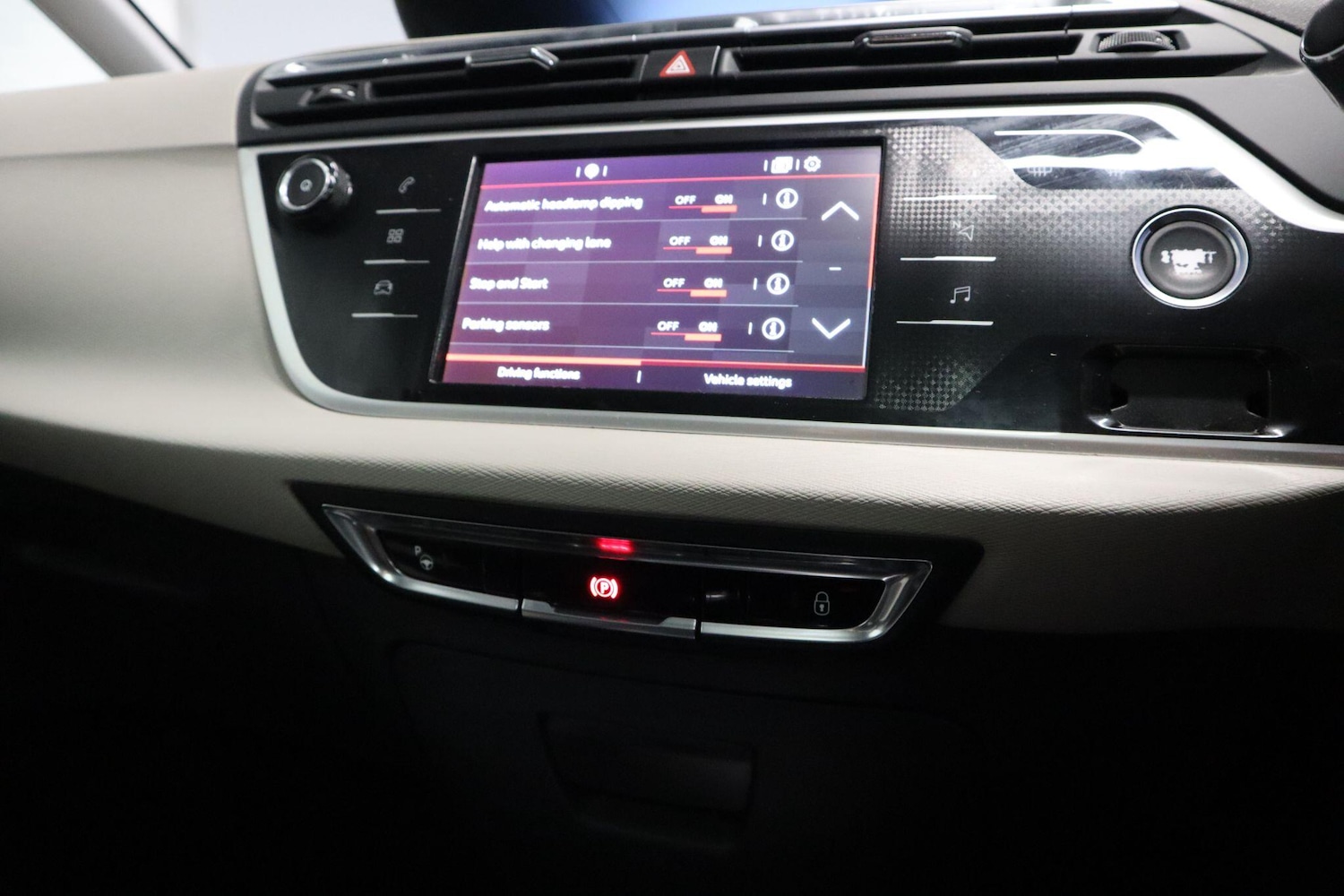 Used Citroen C4 Grand Picasso 2017 for sale - 76371340: Photo 15