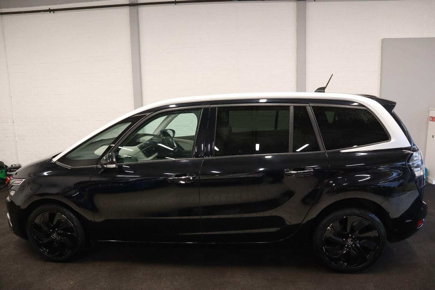 Used Citroen C4 Grand Picasso 2017 for sale - 76371340: Photo 3